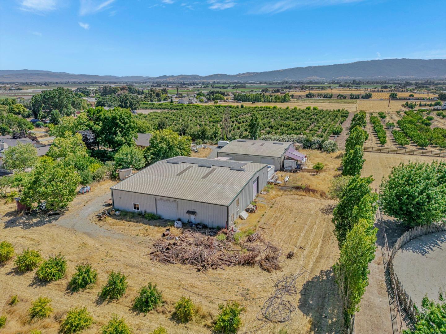 Detail Gallery Image 83 of 87 For 3025 Godfrey Ave, Gilroy,  CA 95020 - 3 Beds | 3 Baths