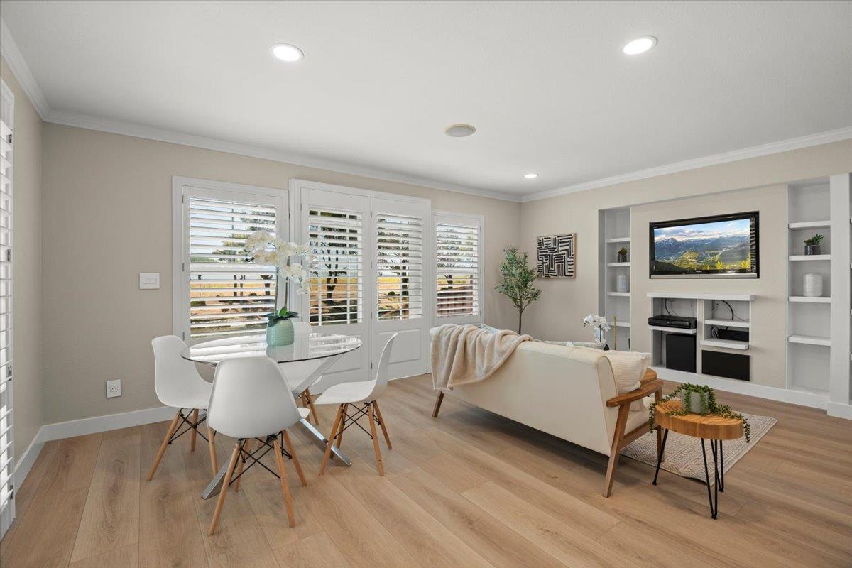Detail Gallery Image 10 of 47 For 272 Mcdonnel Rd, Alameda,  CA 94502 - 3 Beds | 2/1 Baths