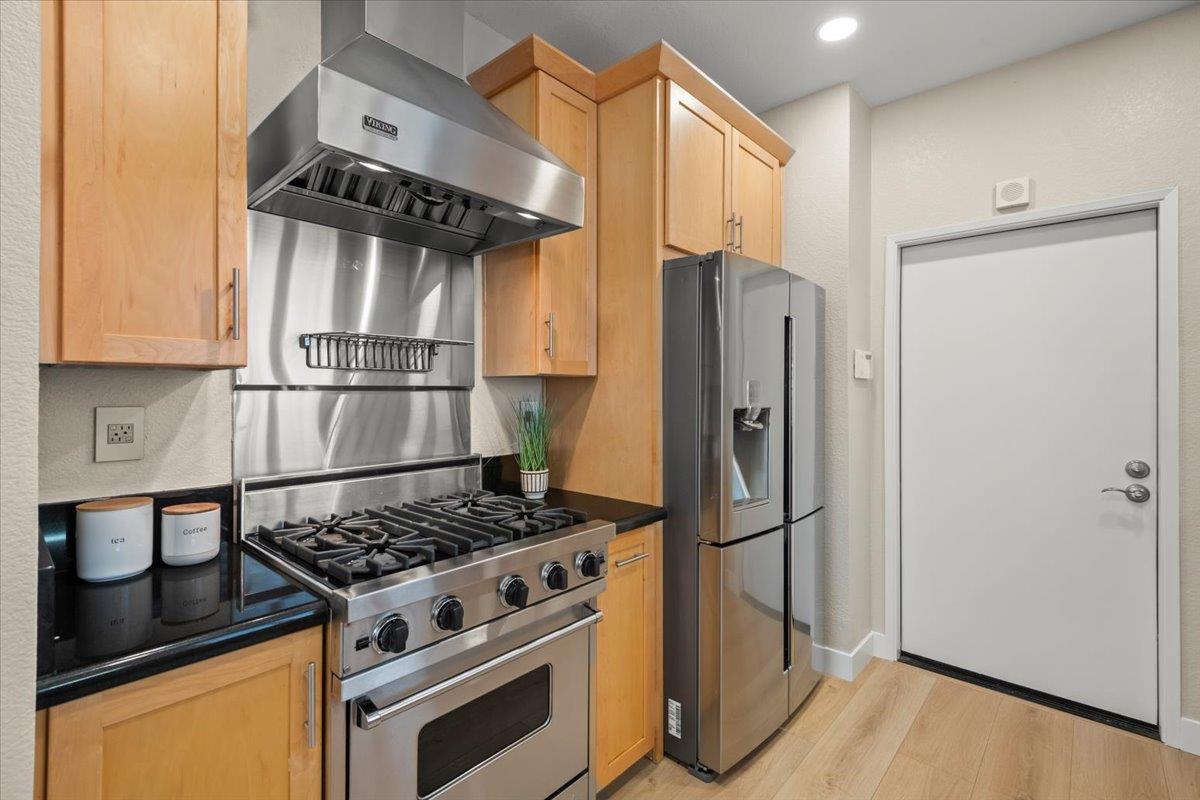 Detail Gallery Image 15 of 47 For 272 Mcdonnel Rd, Alameda,  CA 94502 - 3 Beds | 2/1 Baths