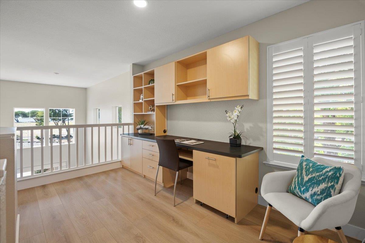 Detail Gallery Image 19 of 47 For 272 Mcdonnel Rd, Alameda,  CA 94502 - 3 Beds | 2/1 Baths
