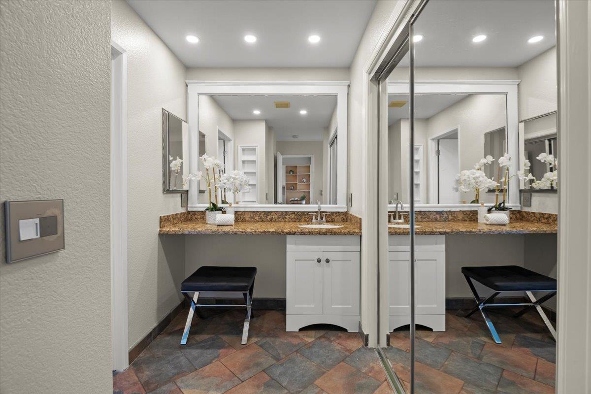 Detail Gallery Image 22 of 47 For 272 Mcdonnel Rd, Alameda,  CA 94502 - 3 Beds | 2/1 Baths