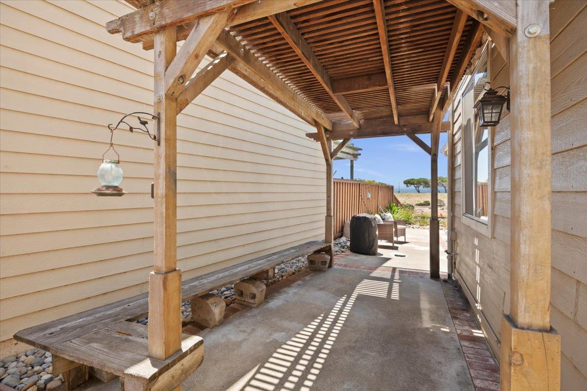 Detail Gallery Image 30 of 47 For 272 Mcdonnel Rd, Alameda,  CA 94502 - 3 Beds | 2/1 Baths