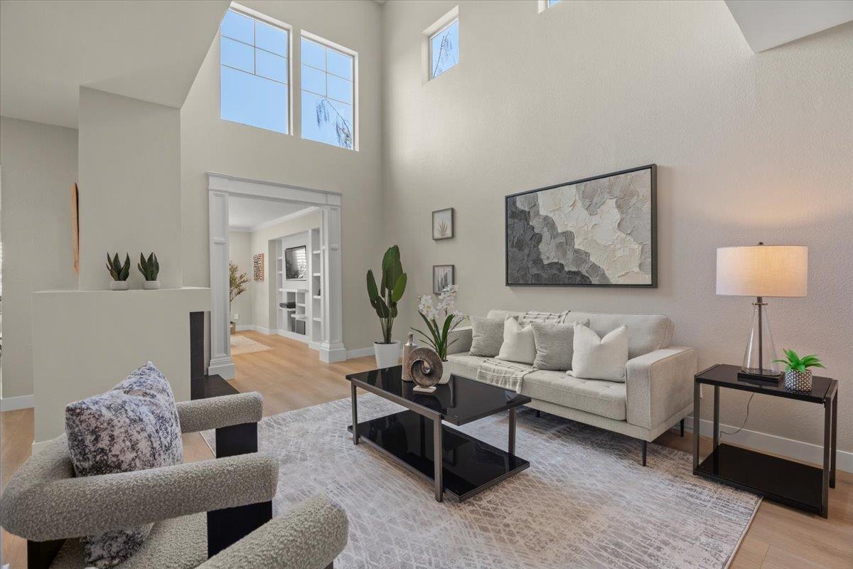 Detail Gallery Image 4 of 47 For 272 Mcdonnel Rd, Alameda,  CA 94502 - 3 Beds | 2/1 Baths