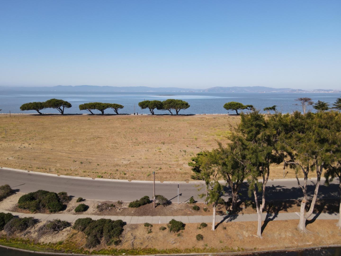 Detail Gallery Image 46 of 47 For 272 Mcdonnel Rd, Alameda,  CA 94502 - 3 Beds | 2/1 Baths