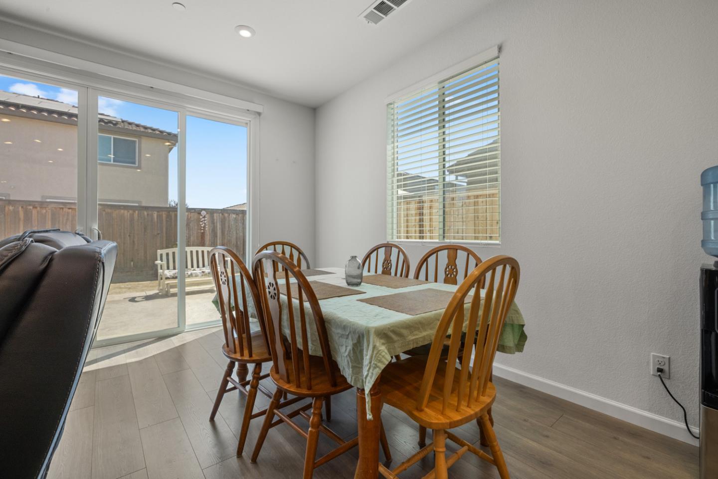 Detail Gallery Image 17 of 31 For 667 Pleasant Dr, Lathrop,  CA 95330 - 3 Beds | 2 Baths