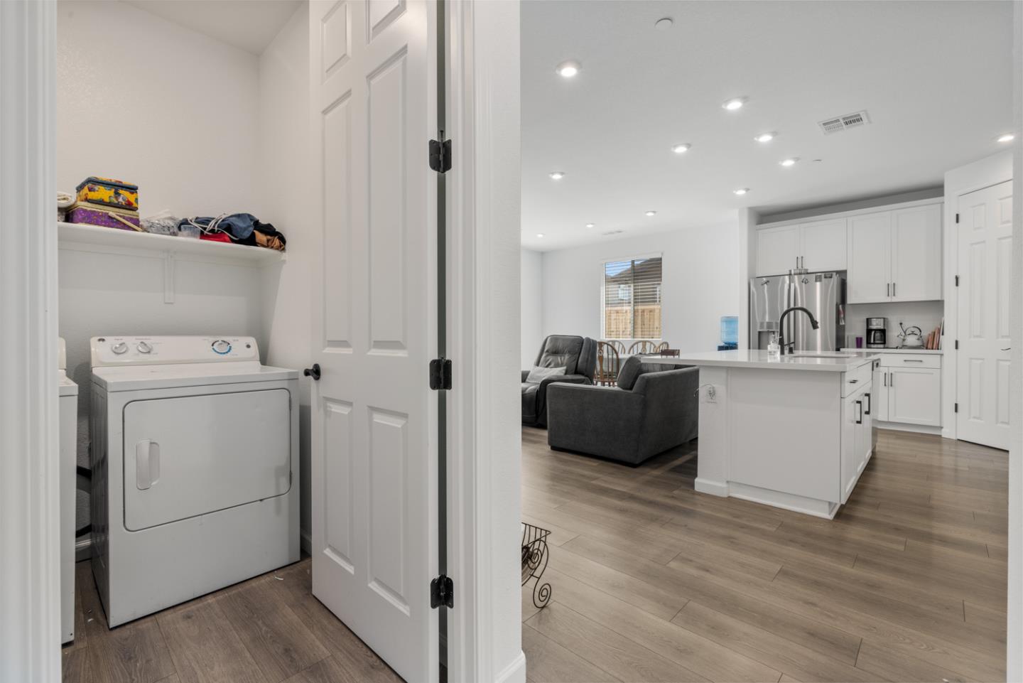 Detail Gallery Image 22 of 31 For 667 Pleasant Dr, Lathrop,  CA 95330 - 3 Beds | 2 Baths