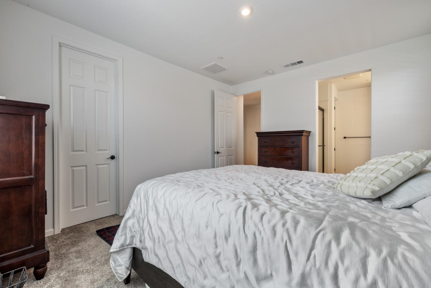 Detail Gallery Image 26 of 31 For 667 Pleasant Dr, Lathrop,  CA 95330 - 3 Beds | 2 Baths