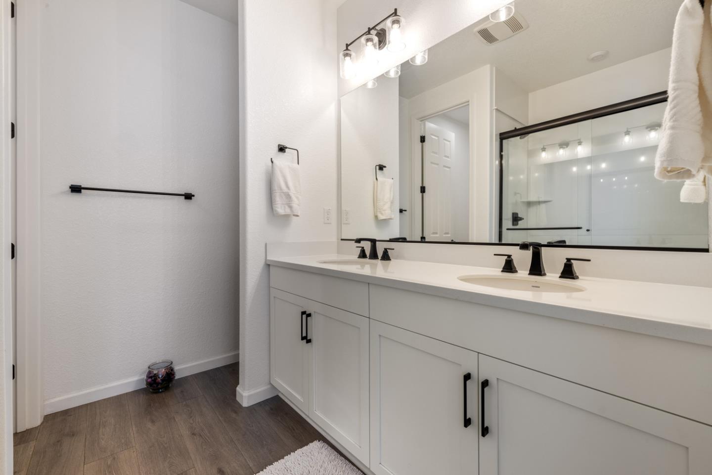 Detail Gallery Image 27 of 31 For 667 Pleasant Dr, Lathrop,  CA 95330 - 3 Beds | 2 Baths