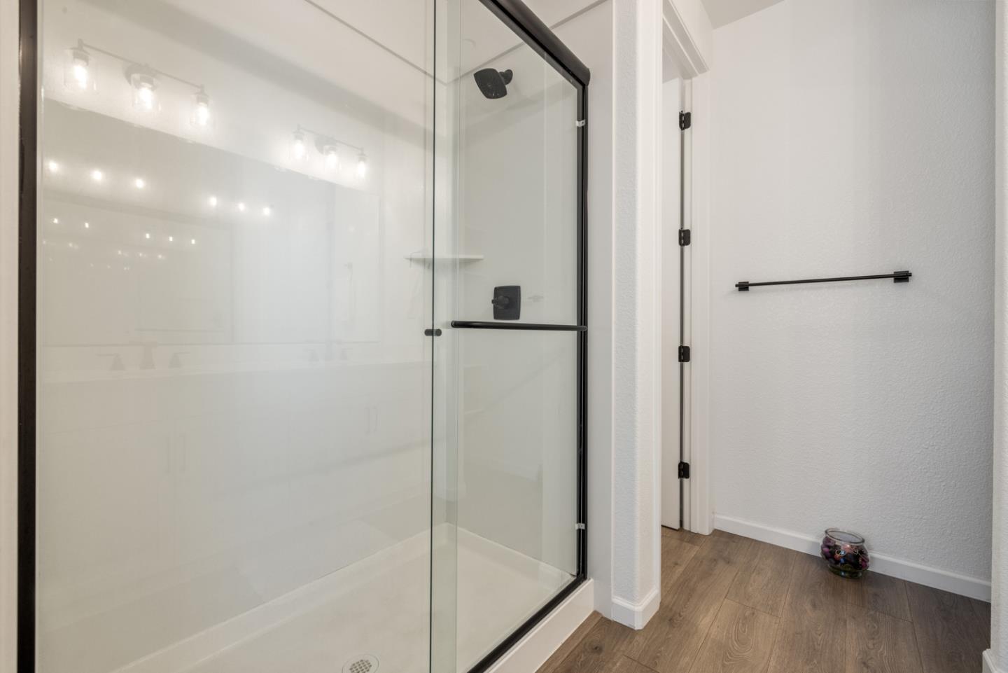 Detail Gallery Image 28 of 31 For 667 Pleasant Dr, Lathrop,  CA 95330 - 3 Beds | 2 Baths