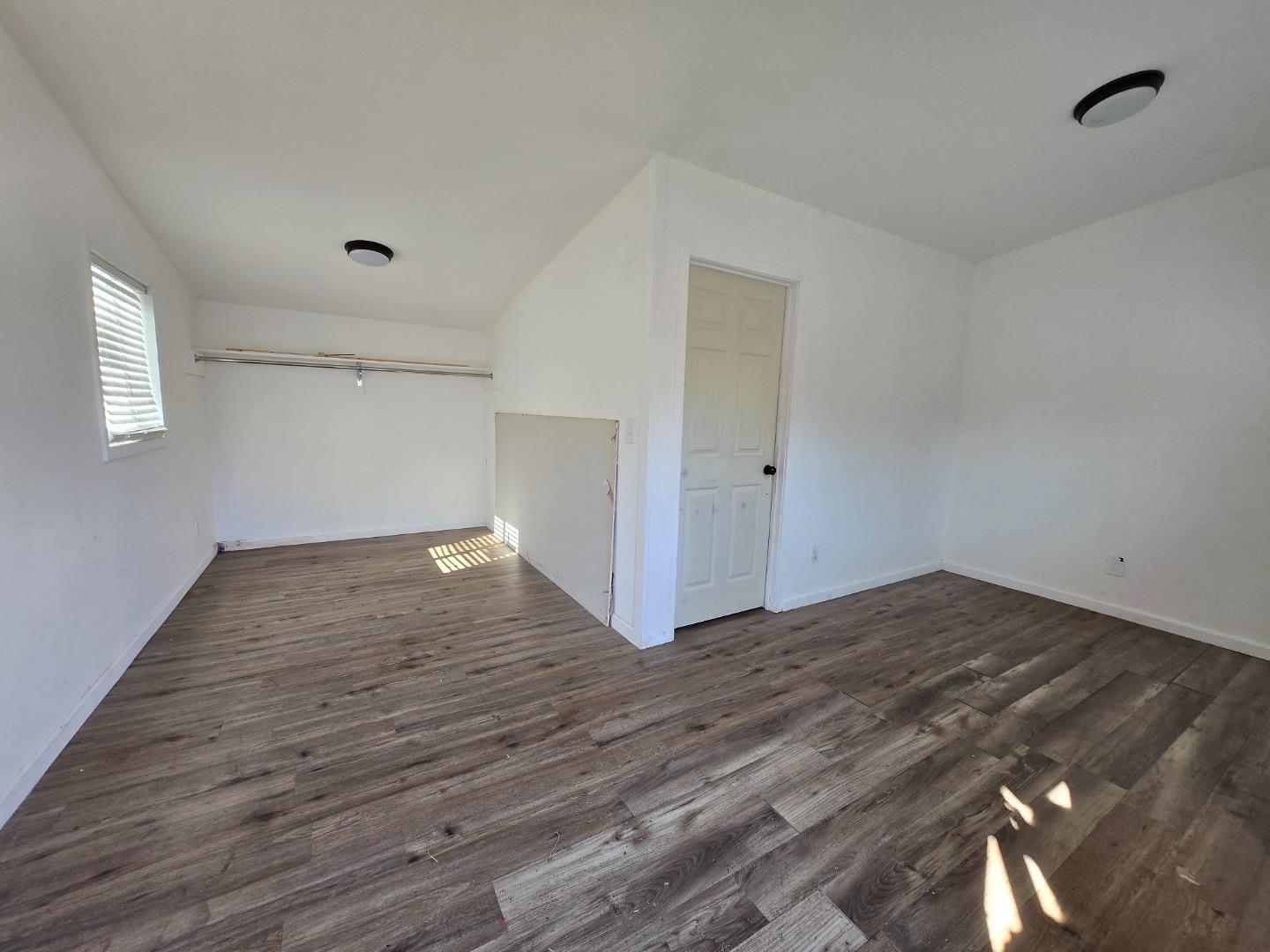 Detail Gallery Image 5 of 5 For 112 S Cragmont Ave, San Jose,  CA 95127 - 2 Beds | 2 Baths