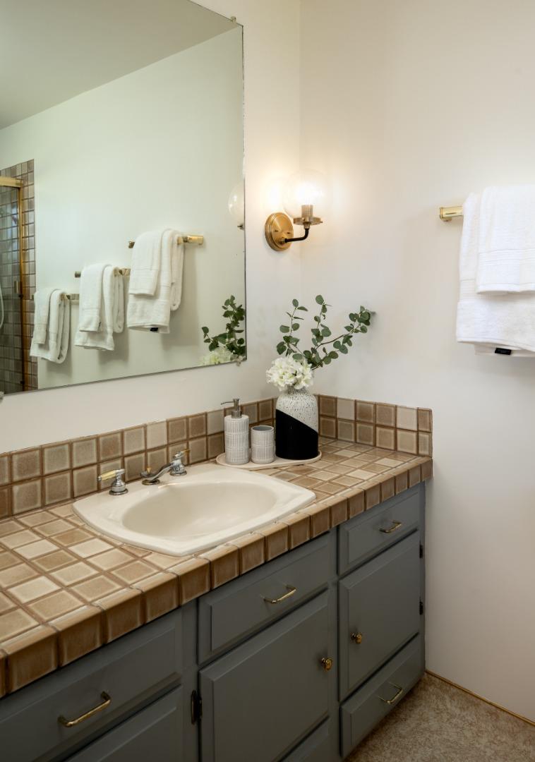 Detail Gallery Image 17 of 23 For 1061 Saint Joseph Ave, Los Altos,  CA 94024 - 5 Beds | 2/1 Baths