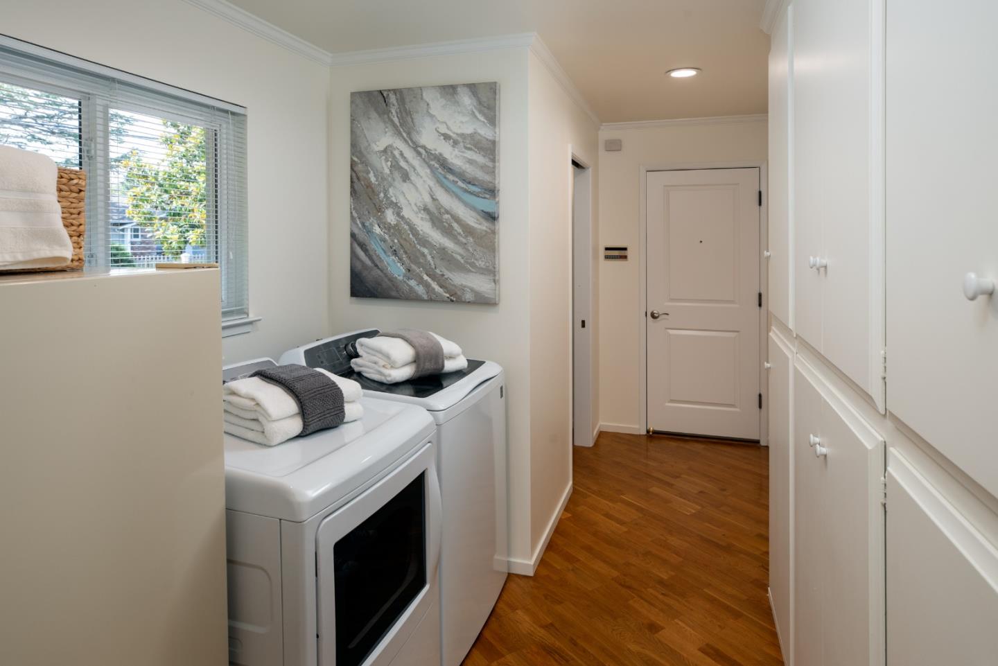 Detail Gallery Image 19 of 23 For 1061 Saint Joseph Ave, Los Altos,  CA 94024 - 5 Beds | 2/1 Baths