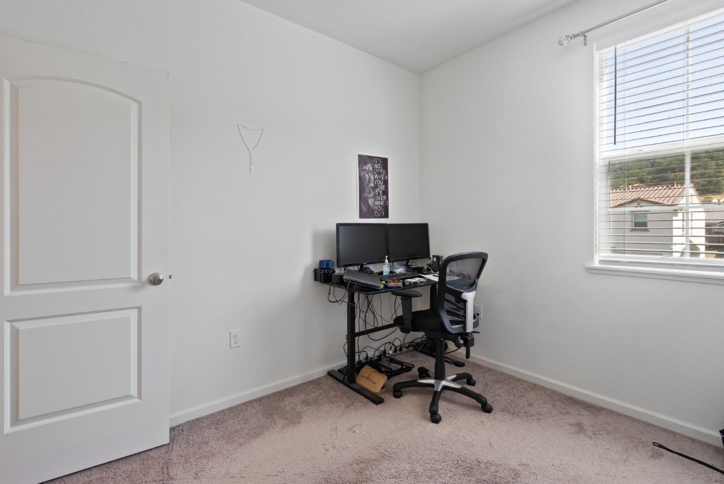 Detail Gallery Image 14 of 27 For 1455 Winzer Pl, Gilroy,  CA 95020 - 4 Beds | 2/1 Baths
