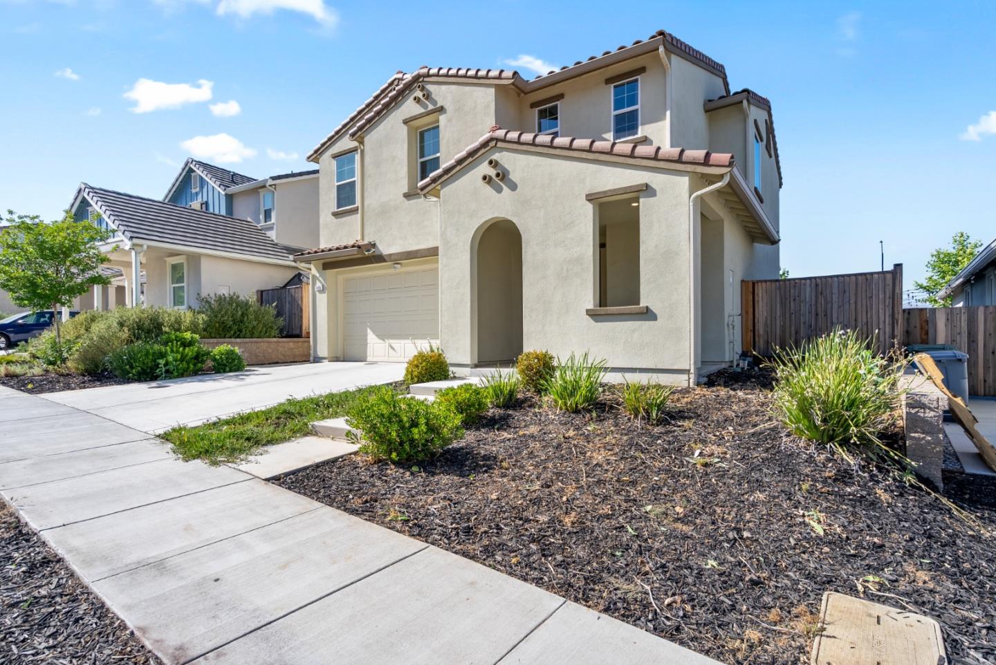 Detail Gallery Image 16 of 27 For 1455 Winzer Pl, Gilroy,  CA 95020 - 4 Beds | 2/1 Baths