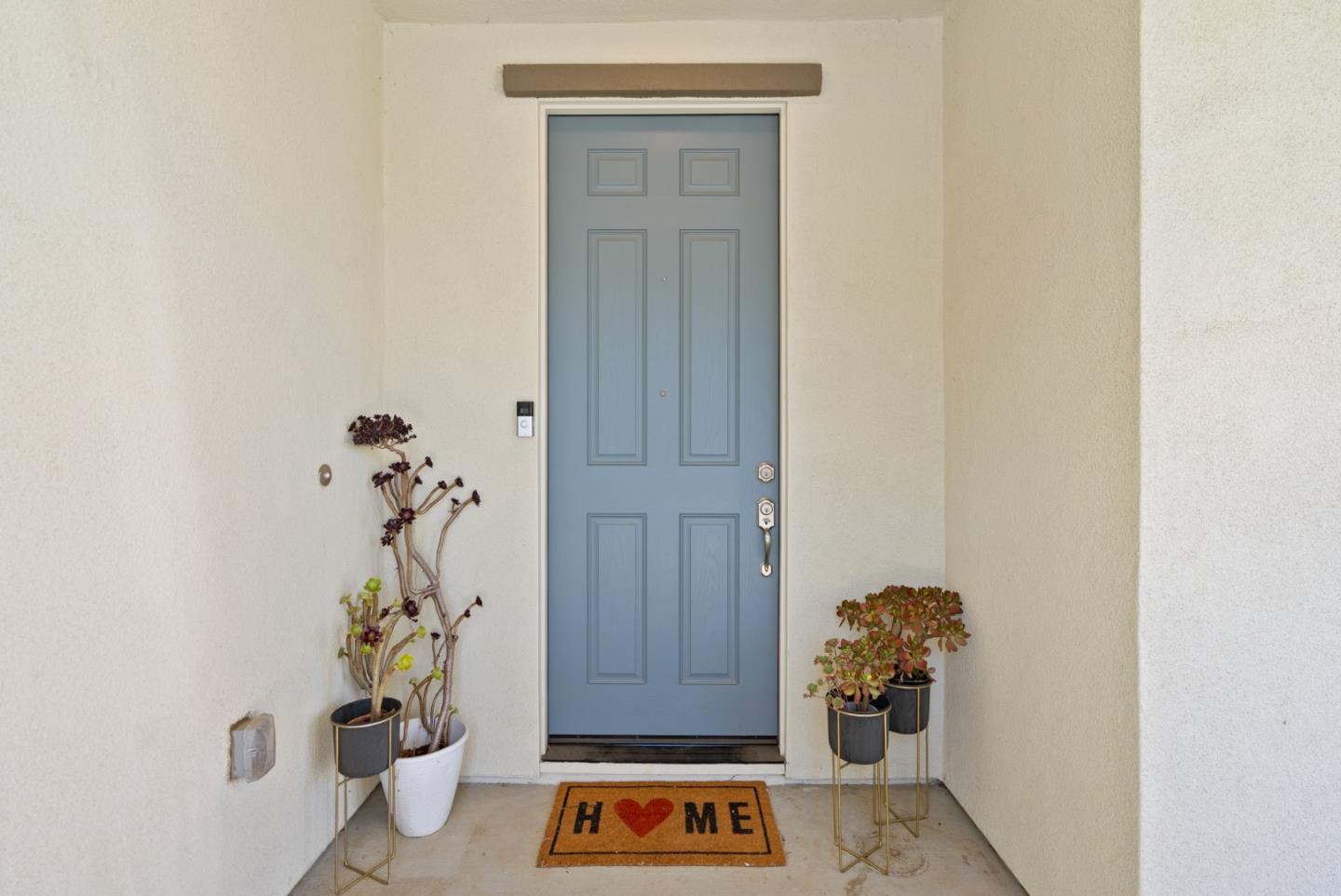 Detail Gallery Image 4 of 27 For 1455 Winzer Pl, Gilroy,  CA 95020 - 4 Beds | 2/1 Baths
