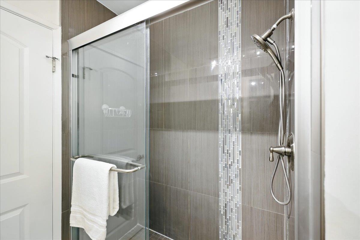 Detail Gallery Image 26 of 48 For 400 Davey Glen Rd #4525,  Belmont,  CA 94002 - 2 Beds | 2 Baths