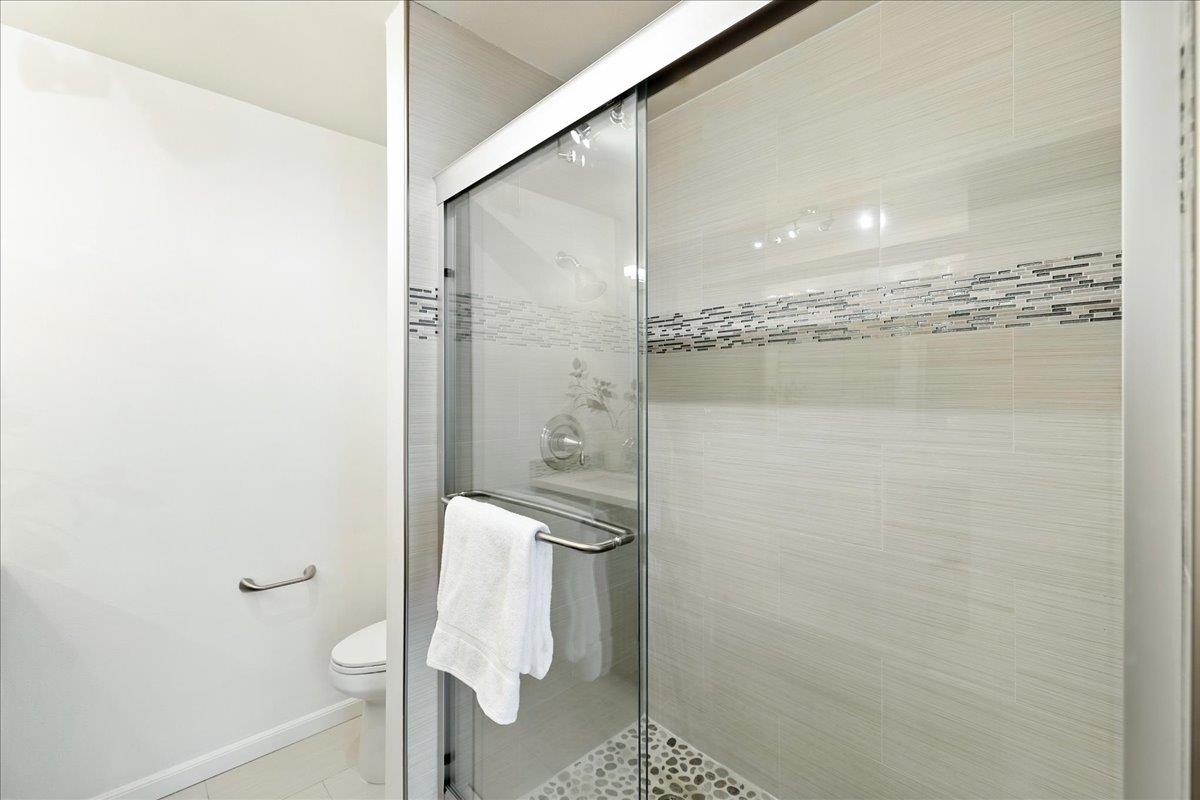 Detail Gallery Image 33 of 48 For 400 Davey Glen Rd #4525,  Belmont,  CA 94002 - 2 Beds | 2 Baths