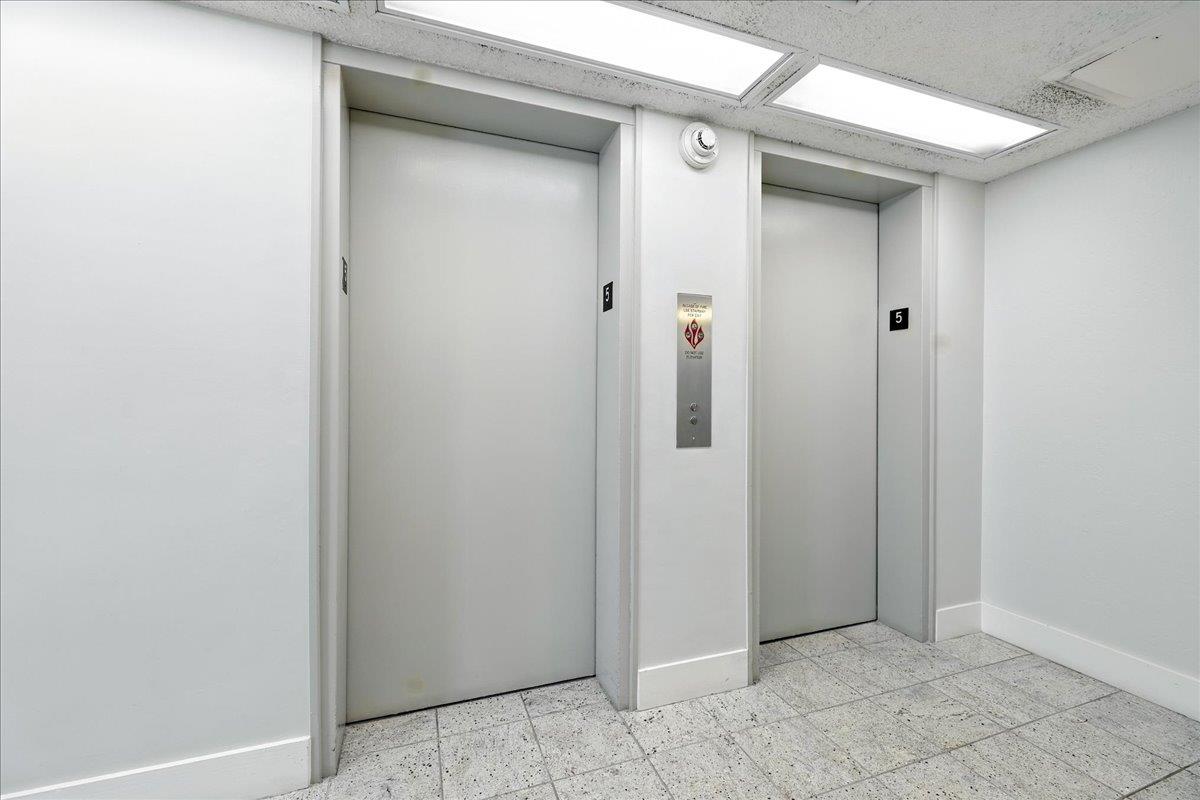 Detail Gallery Image 35 of 48 For 400 Davey Glen Rd #4525,  Belmont,  CA 94002 - 2 Beds | 2 Baths