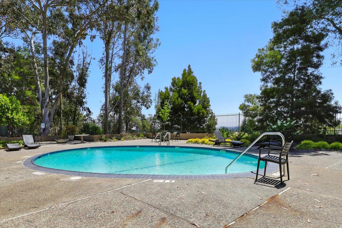 Detail Gallery Image 38 of 48 For 400 Davey Glen Rd #4525,  Belmont,  CA 94002 - 2 Beds | 2 Baths