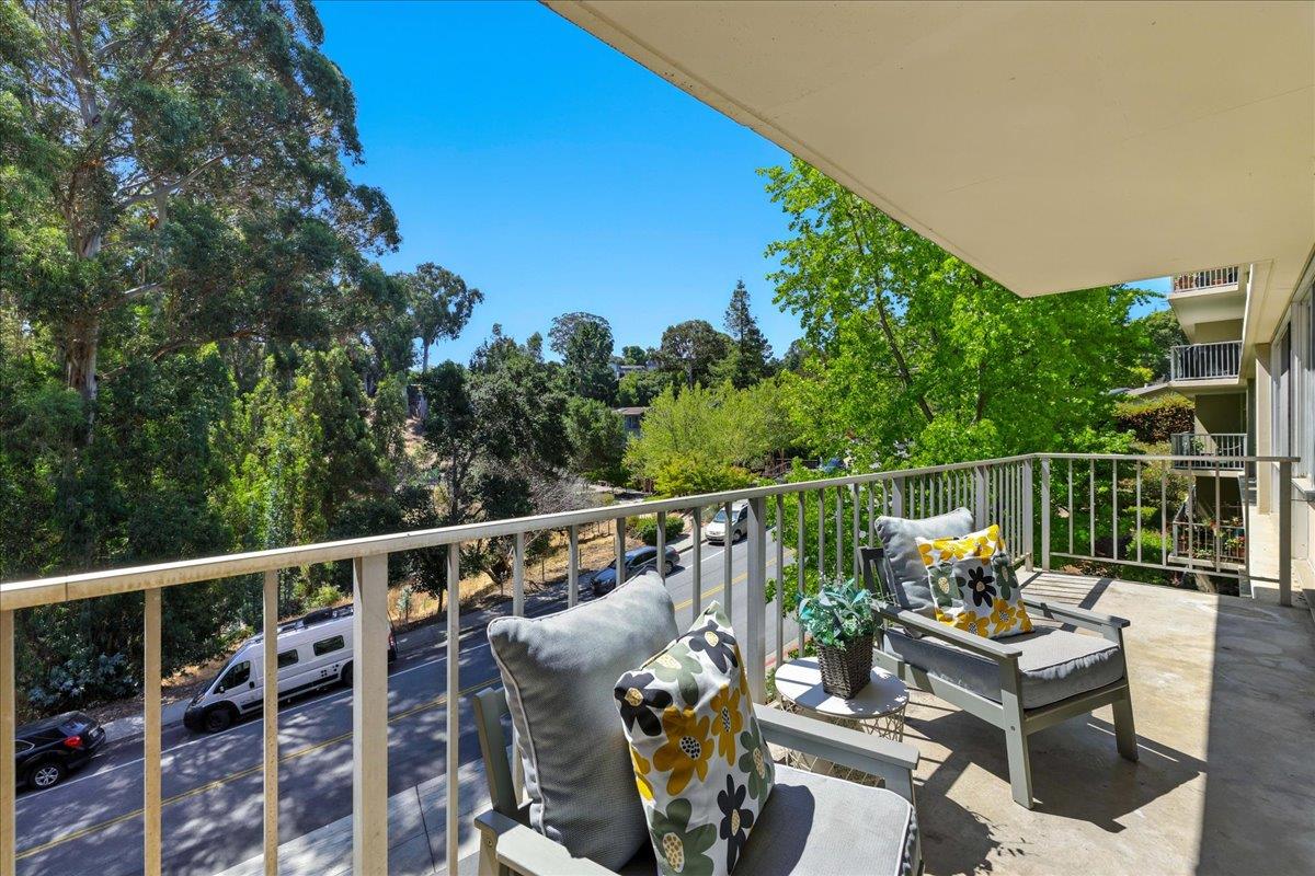 Detail Gallery Image 7 of 48 For 400 Davey Glen Rd #4525,  Belmont,  CA 94002 - 2 Beds | 2 Baths