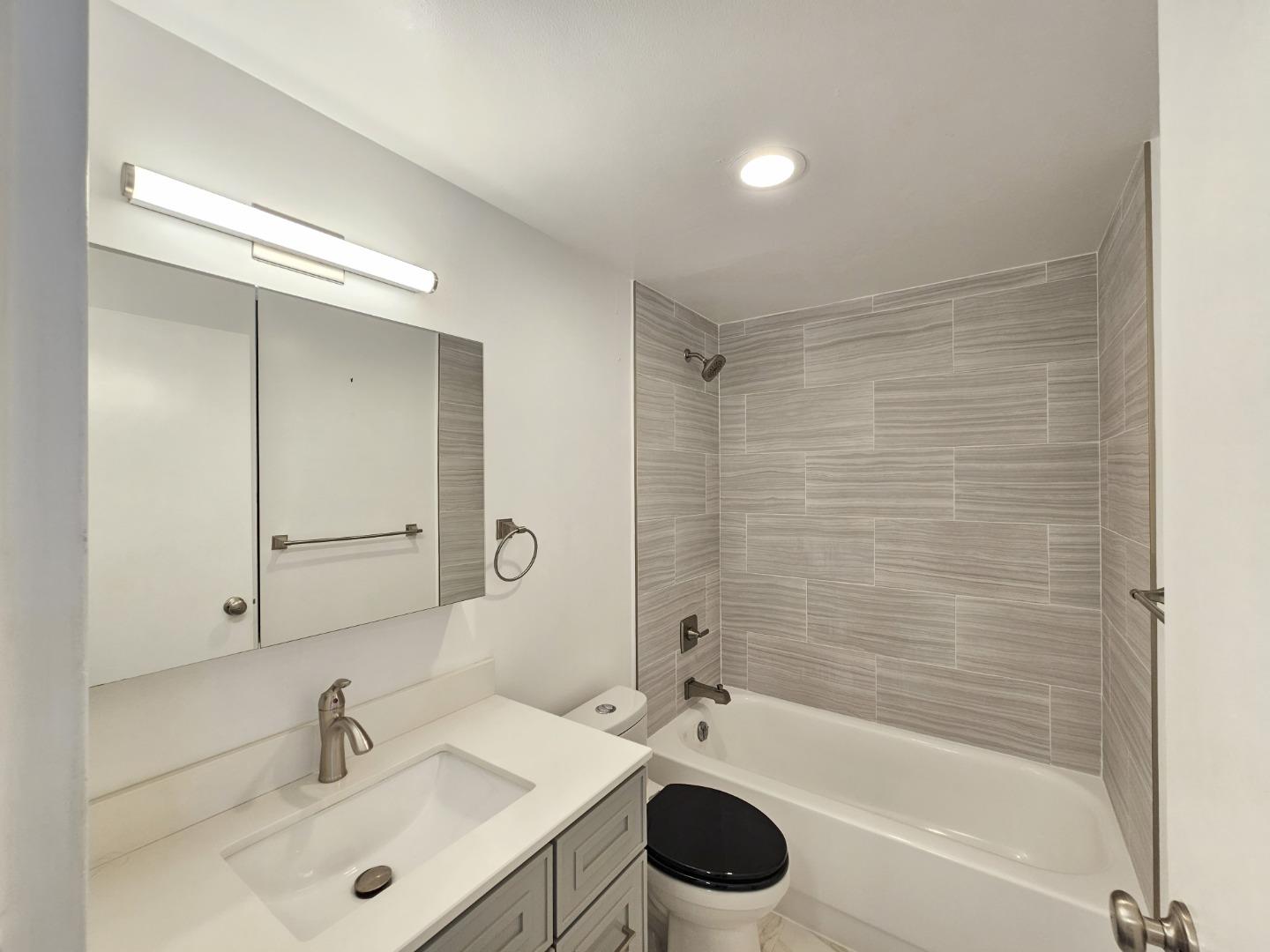 Detail Gallery Image 16 of 22 For 1200 Gough St 10b,  San Francisco,  CA 94109 - 1 Beds | 1 Baths