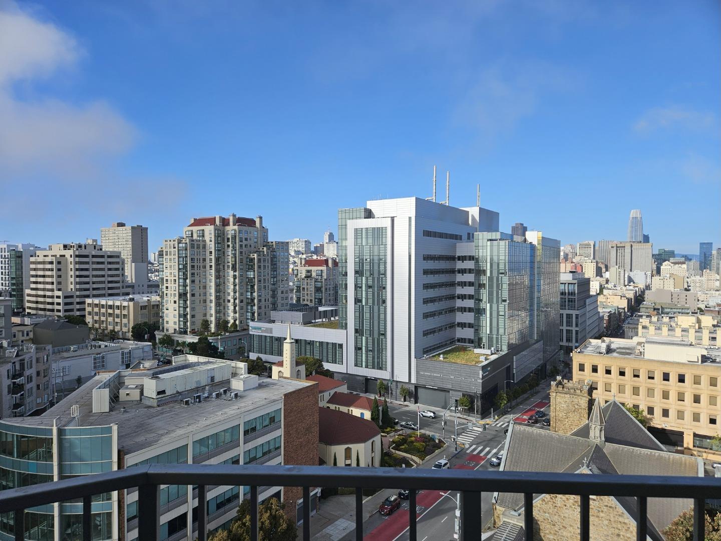 Detail Gallery Image 2 of 22 For 1200 Gough St 10b,  San Francisco,  CA 94109 - 1 Beds | 1 Baths