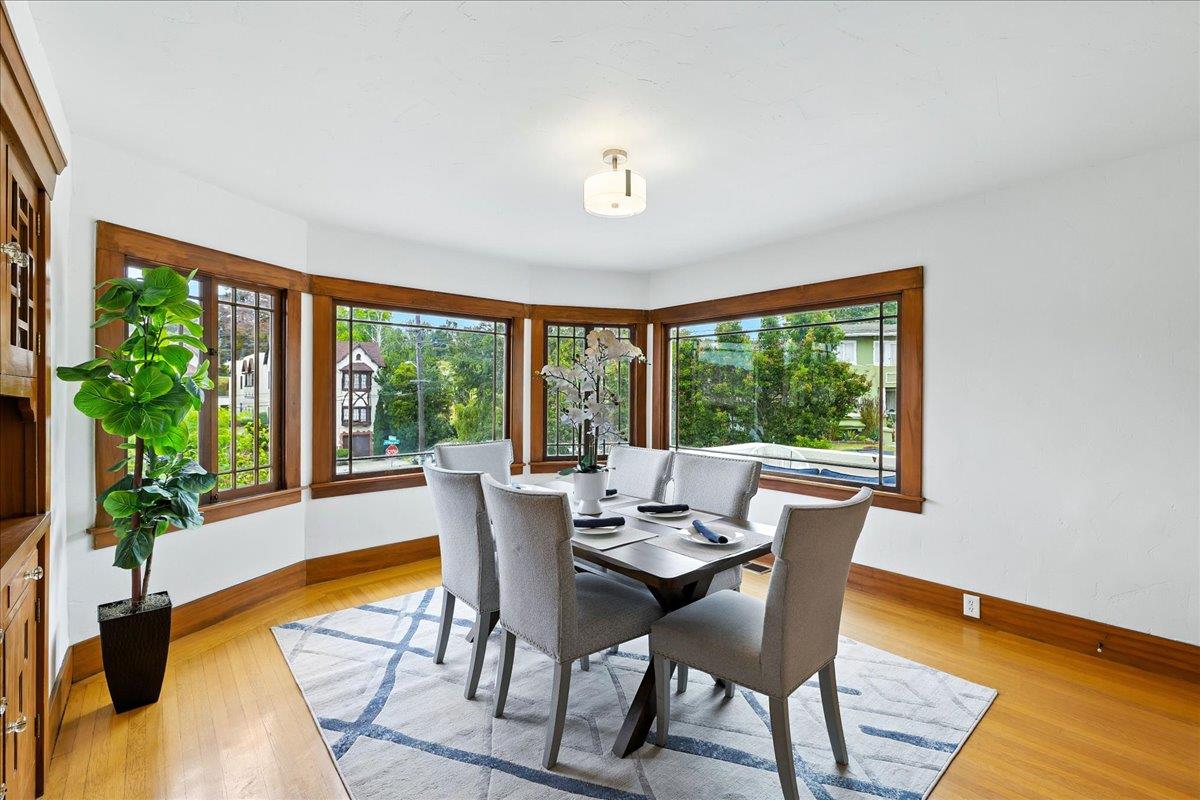 Detail Gallery Image 19 of 71 For 5555 Carlton St, Oakland,  CA 94618 - 4 Beds | 2 Baths