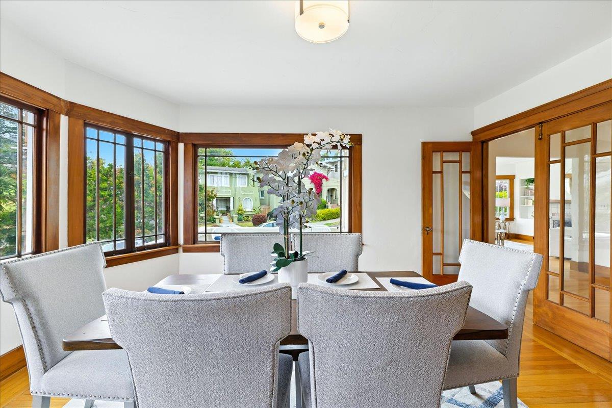 Detail Gallery Image 20 of 71 For 5555 Carlton St, Oakland,  CA 94618 - 4 Beds | 2 Baths