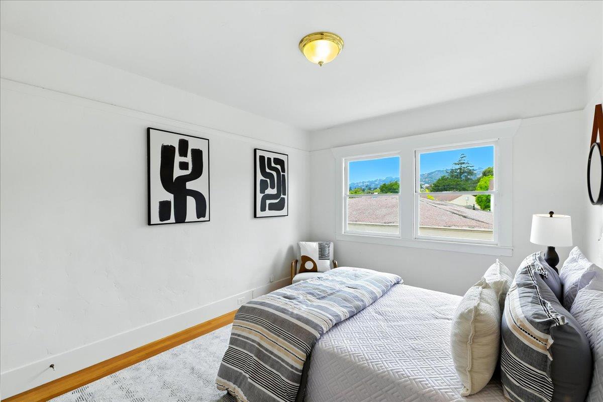 Detail Gallery Image 32 of 71 For 5555 Carlton St, Oakland,  CA 94618 - 4 Beds | 2 Baths