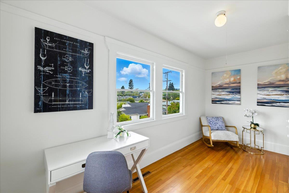 Detail Gallery Image 38 of 71 For 5555 Carlton St, Oakland,  CA 94618 - 4 Beds | 2 Baths