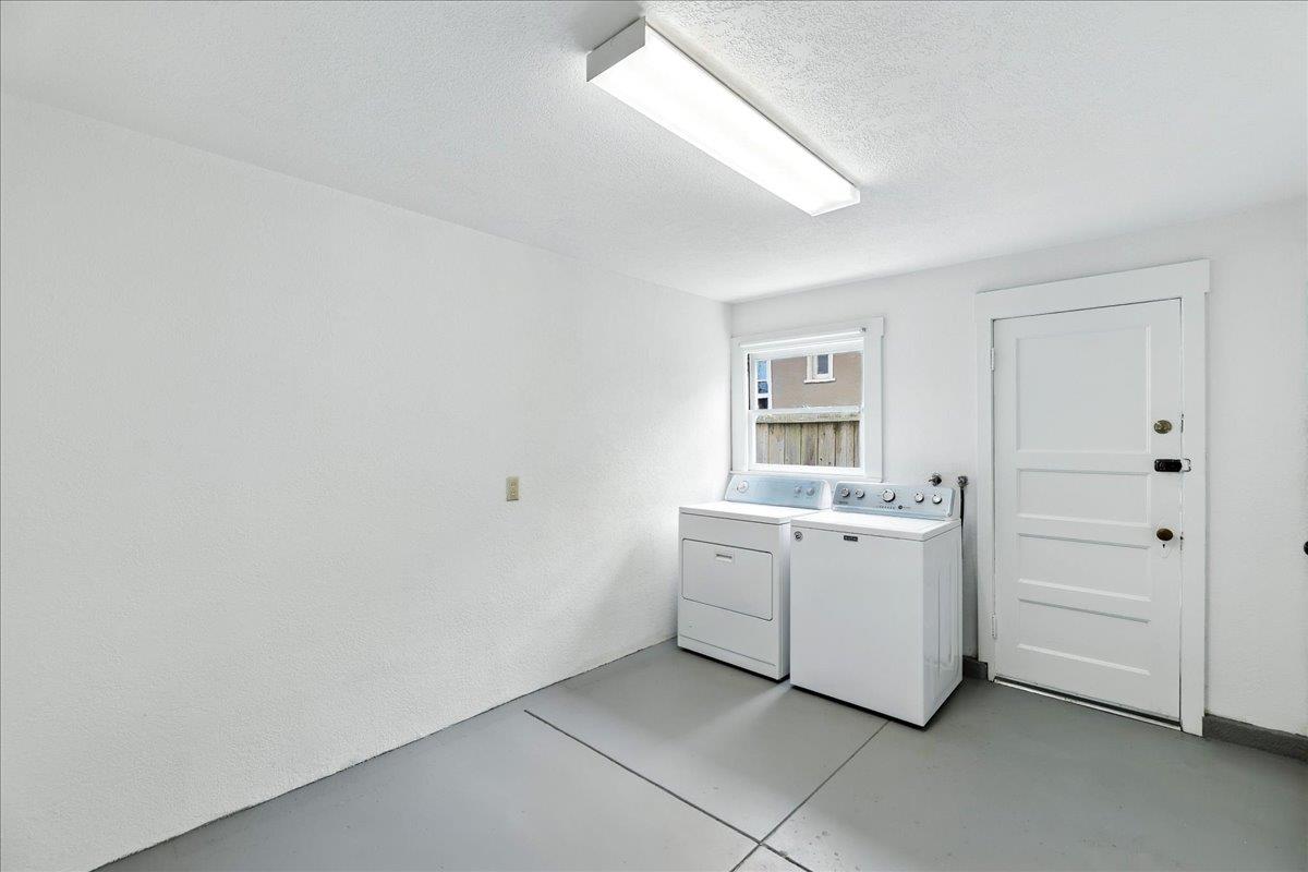 Detail Gallery Image 63 of 71 For 5555 Carlton St, Oakland,  CA 94618 - 4 Beds | 2 Baths