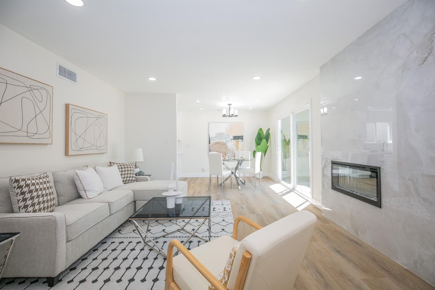 Detail Gallery Image 12 of 21 For 5033 Blacksand Rd, Fremont,  CA 94538 - 4 Beds | 2/1 Baths