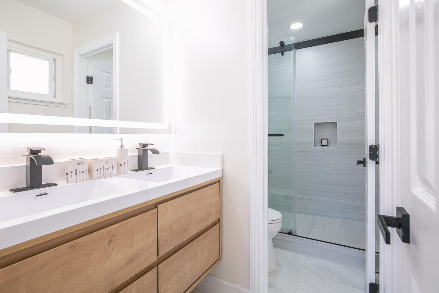 Detail Gallery Image 14 of 21 For 5033 Blacksand Rd, Fremont,  CA 94538 - 4 Beds | 2/1 Baths