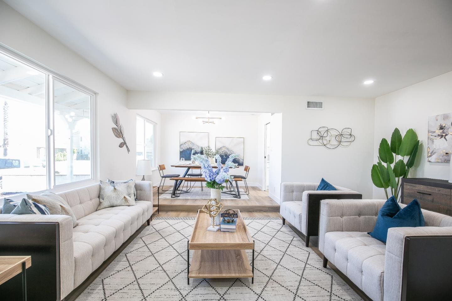 Detail Gallery Image 3 of 21 For 5033 Blacksand Rd, Fremont,  CA 94538 - 4 Beds | 2/1 Baths