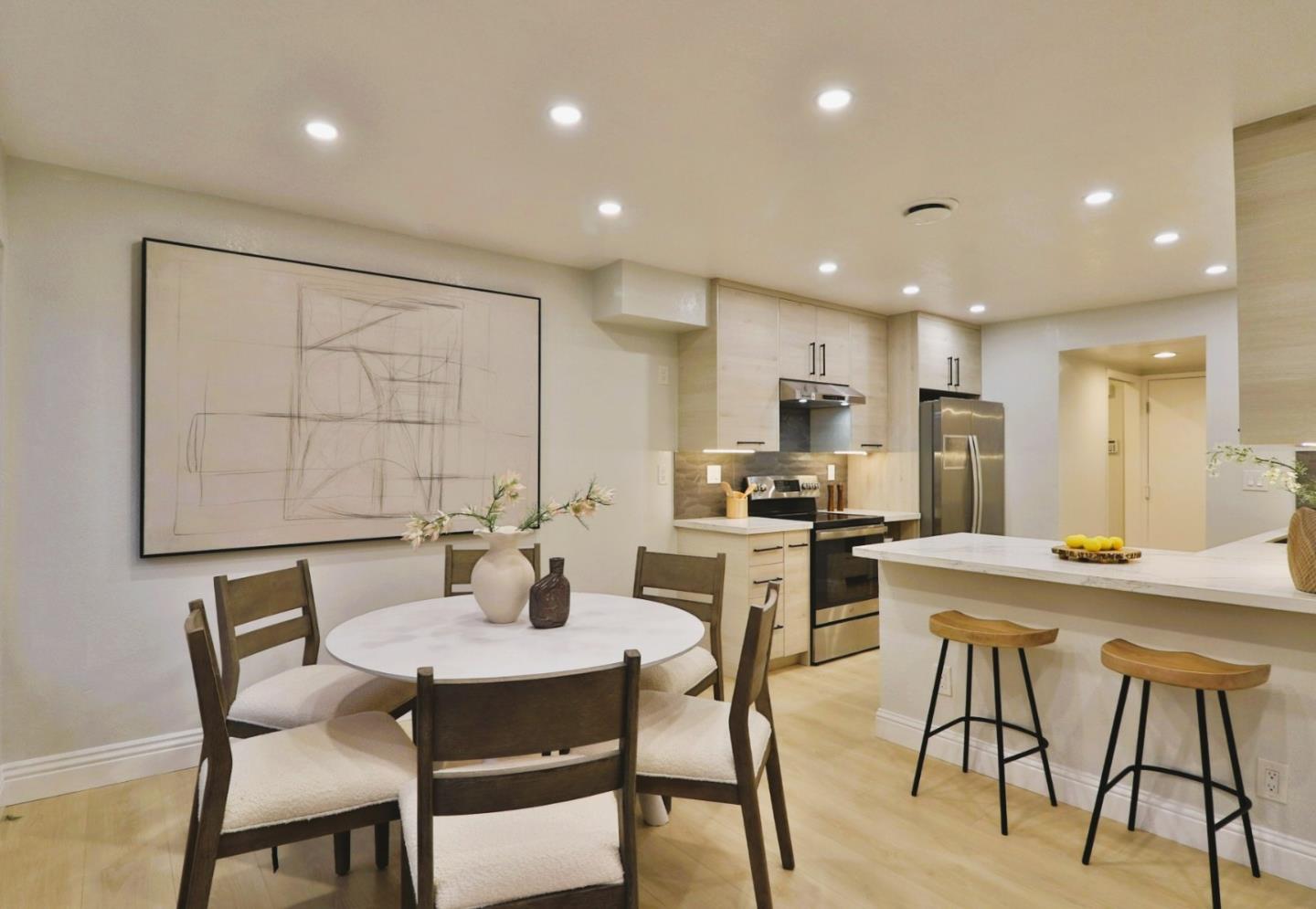 Detail Gallery Image 14 of 45 For 284 Rosewood Ct, Hayward,  CA 94544 - 2 Beds | 2/1 Baths