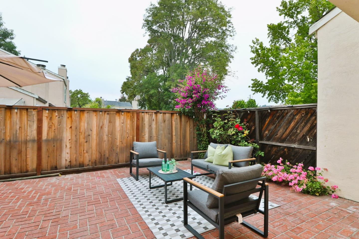 Detail Gallery Image 36 of 45 For 284 Rosewood Ct, Hayward,  CA 94544 - 2 Beds | 2/1 Baths