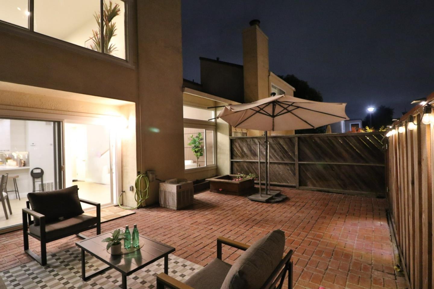 Detail Gallery Image 37 of 45 For 284 Rosewood Ct, Hayward,  CA 94544 - 2 Beds | 2/1 Baths