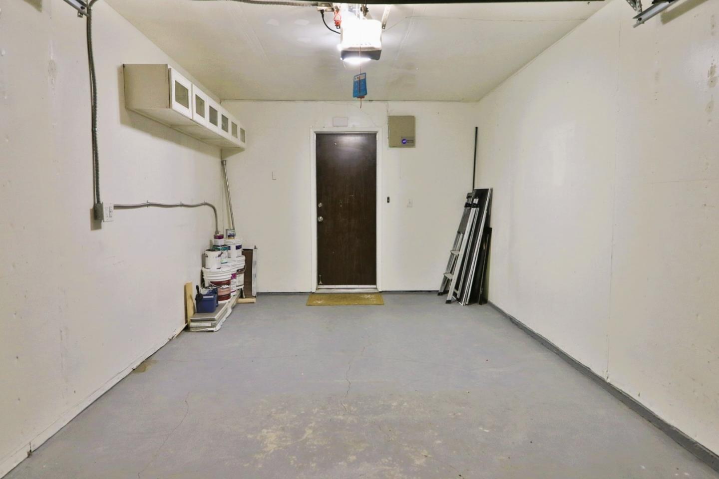 Detail Gallery Image 40 of 45 For 284 Rosewood Ct, Hayward,  CA 94544 - 2 Beds | 2/1 Baths