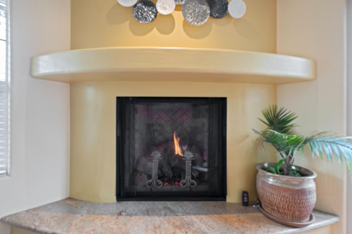 Detail Gallery Image 11 of 46 For 1325 Kimball Ave, Seaside,  CA 93955 - 4 Beds | 2/1 Baths