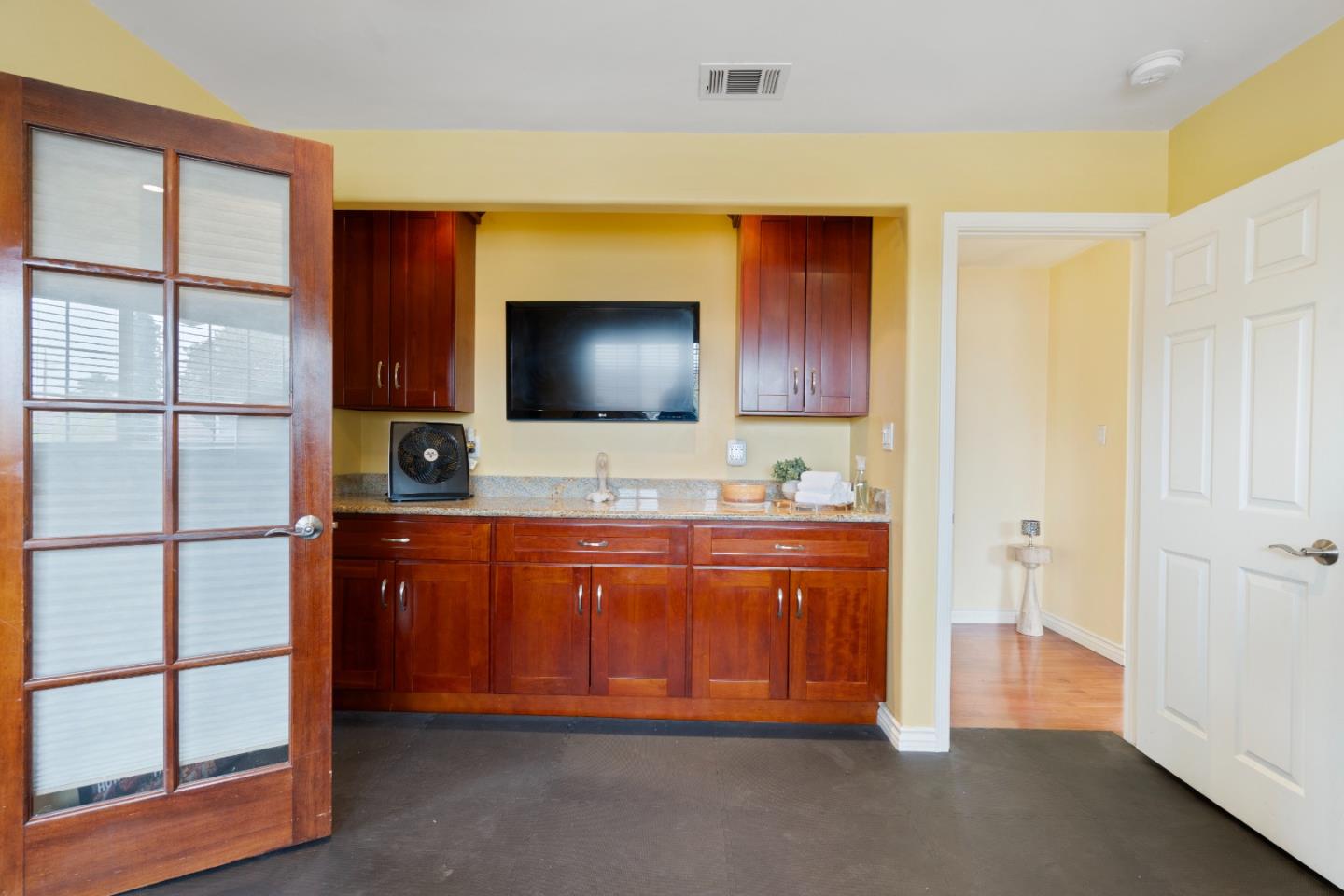 Detail Gallery Image 26 of 46 For 1325 Kimball Ave, Seaside,  CA 93955 - 4 Beds | 2/1 Baths
