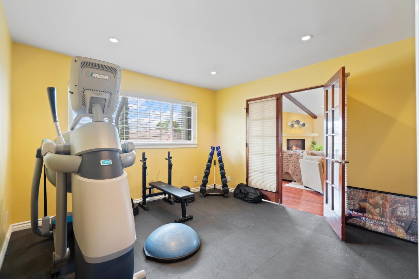 Detail Gallery Image 27 of 46 For 1325 Kimball Ave, Seaside,  CA 93955 - 4 Beds | 2/1 Baths