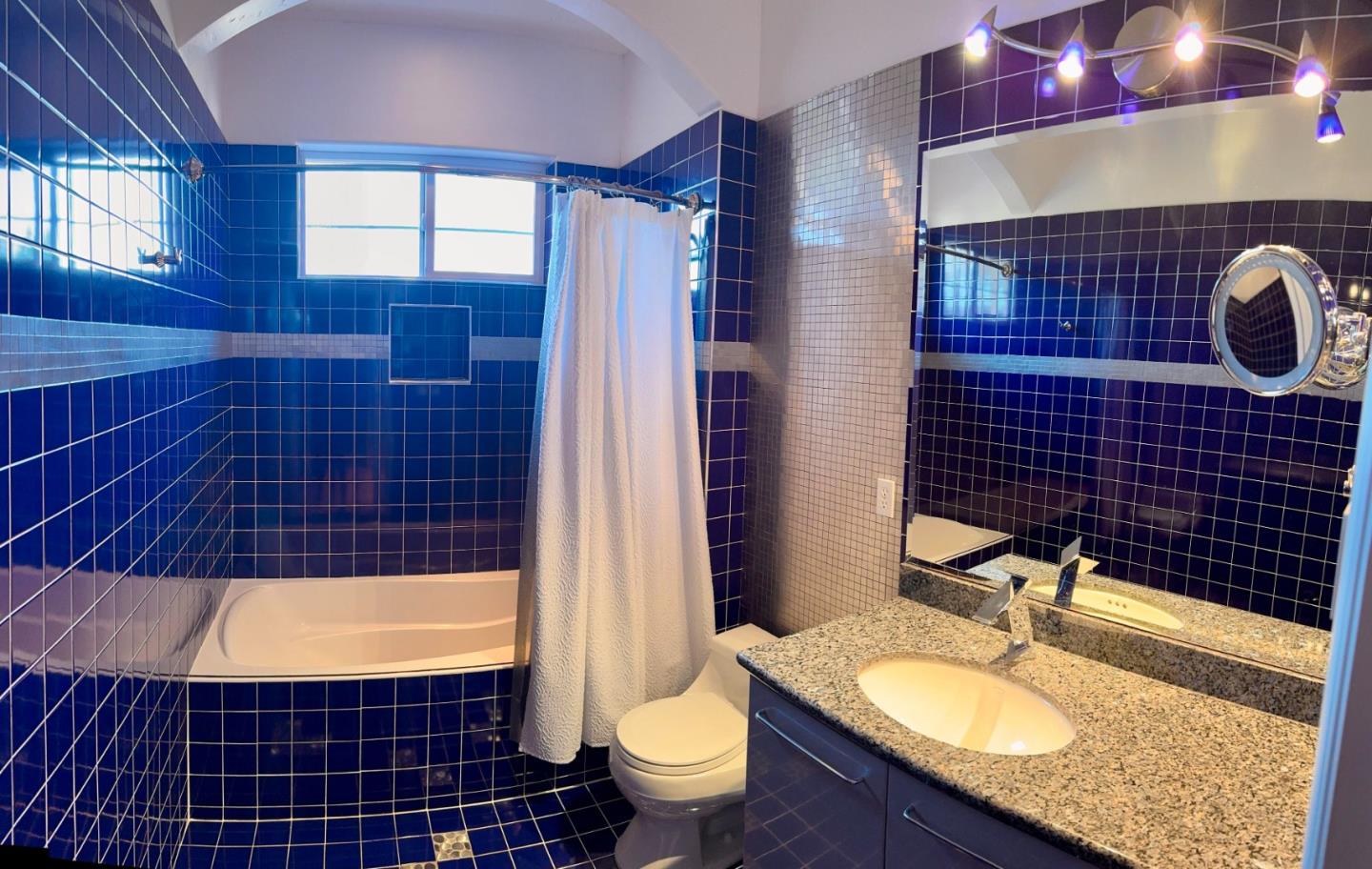 Detail Gallery Image 47 of 49 For 119 Del Norte Vista Way, Folsom,  CA 95630 - 4 Beds | 5 Baths