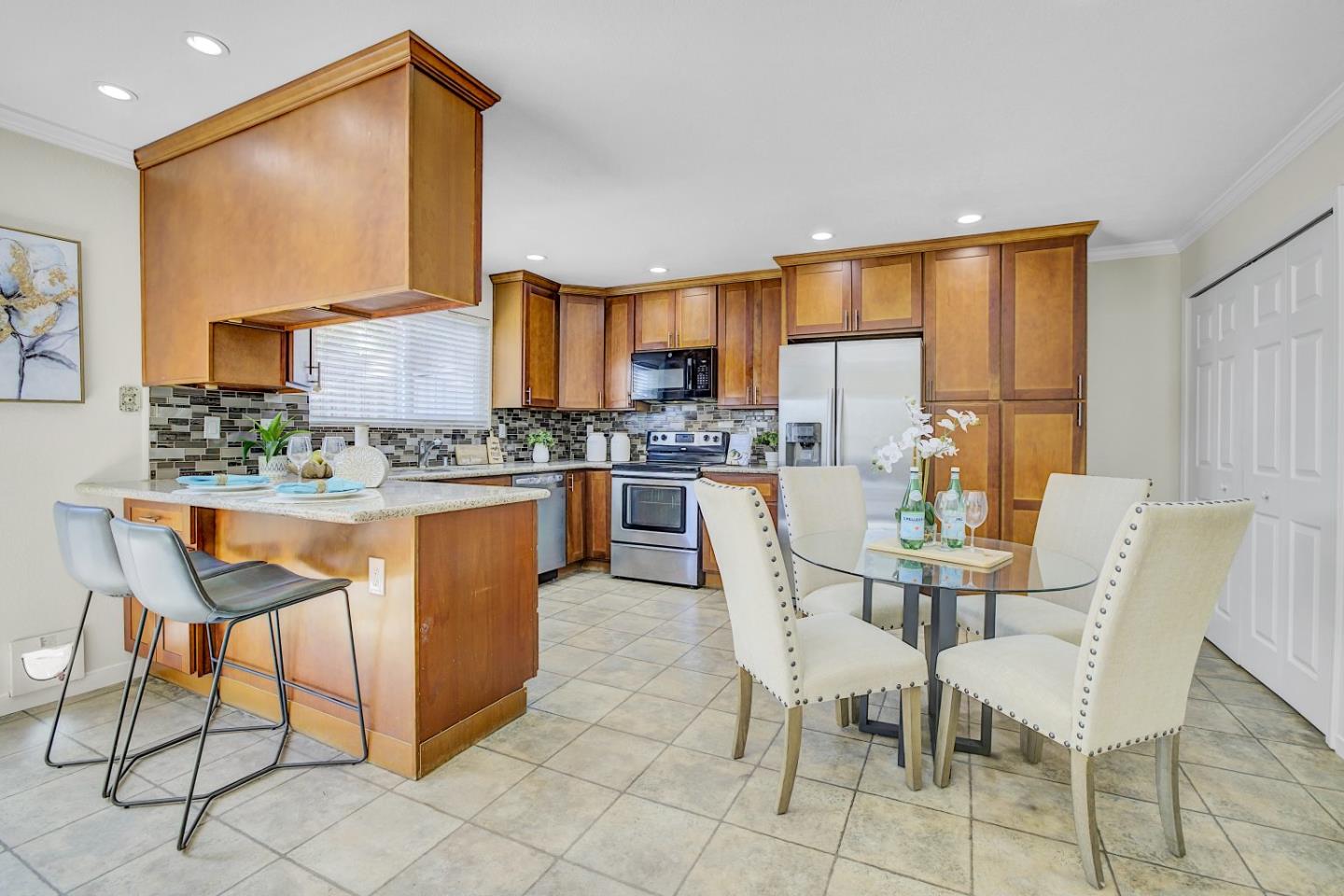 Detail Gallery Image 19 of 45 For 760 Saint Michael Cir, Pleasanton,  CA 94566 - 3 Beds | 2/1 Baths