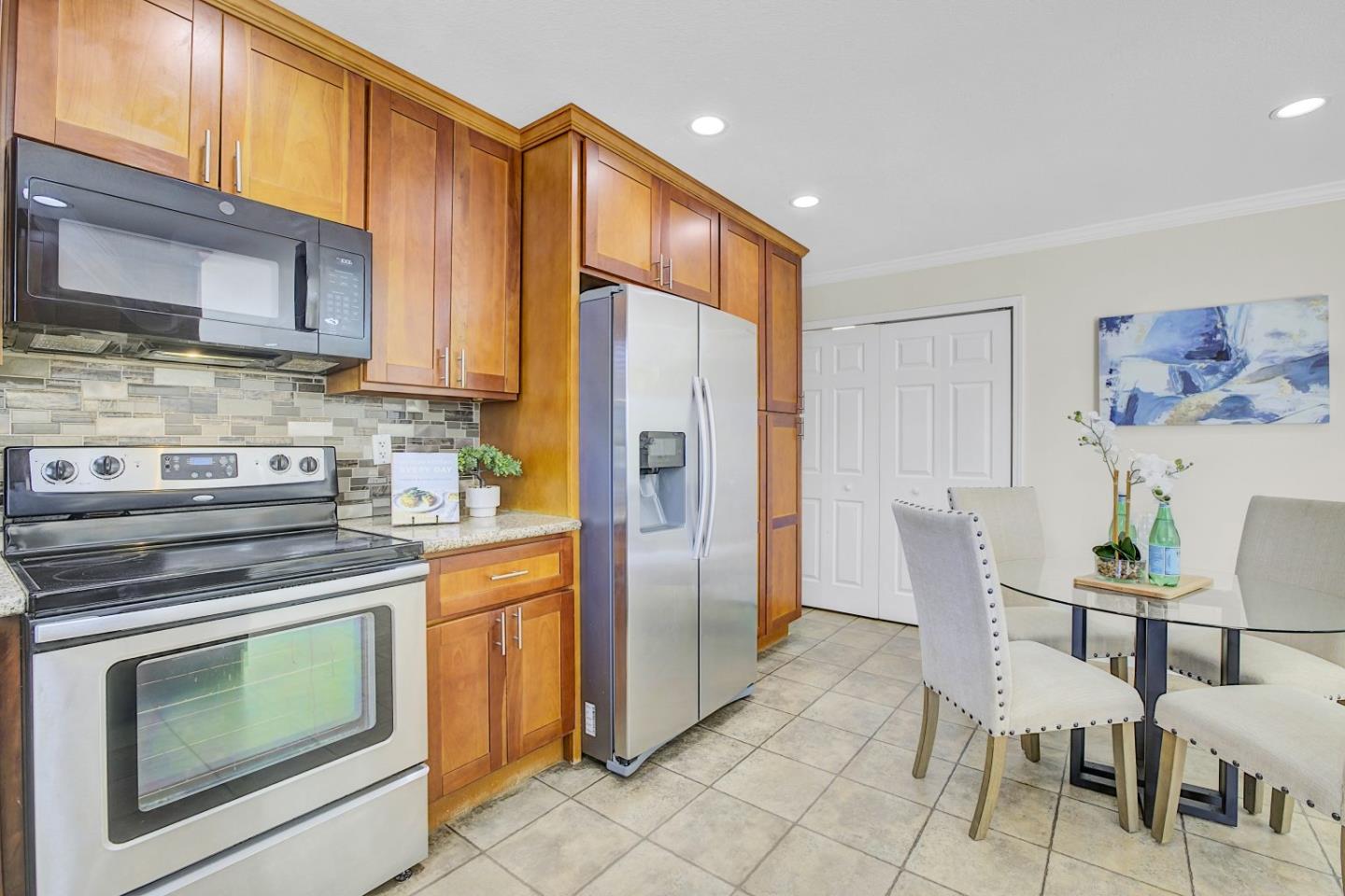 Detail Gallery Image 23 of 45 For 760 Saint Michael Cir, Pleasanton,  CA 94566 - 3 Beds | 2/1 Baths