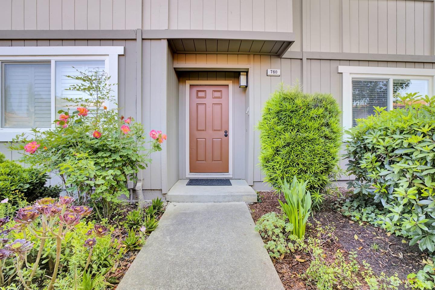 Detail Gallery Image 3 of 45 For 760 Saint Michael Cir, Pleasanton,  CA 94566 - 3 Beds | 2/1 Baths