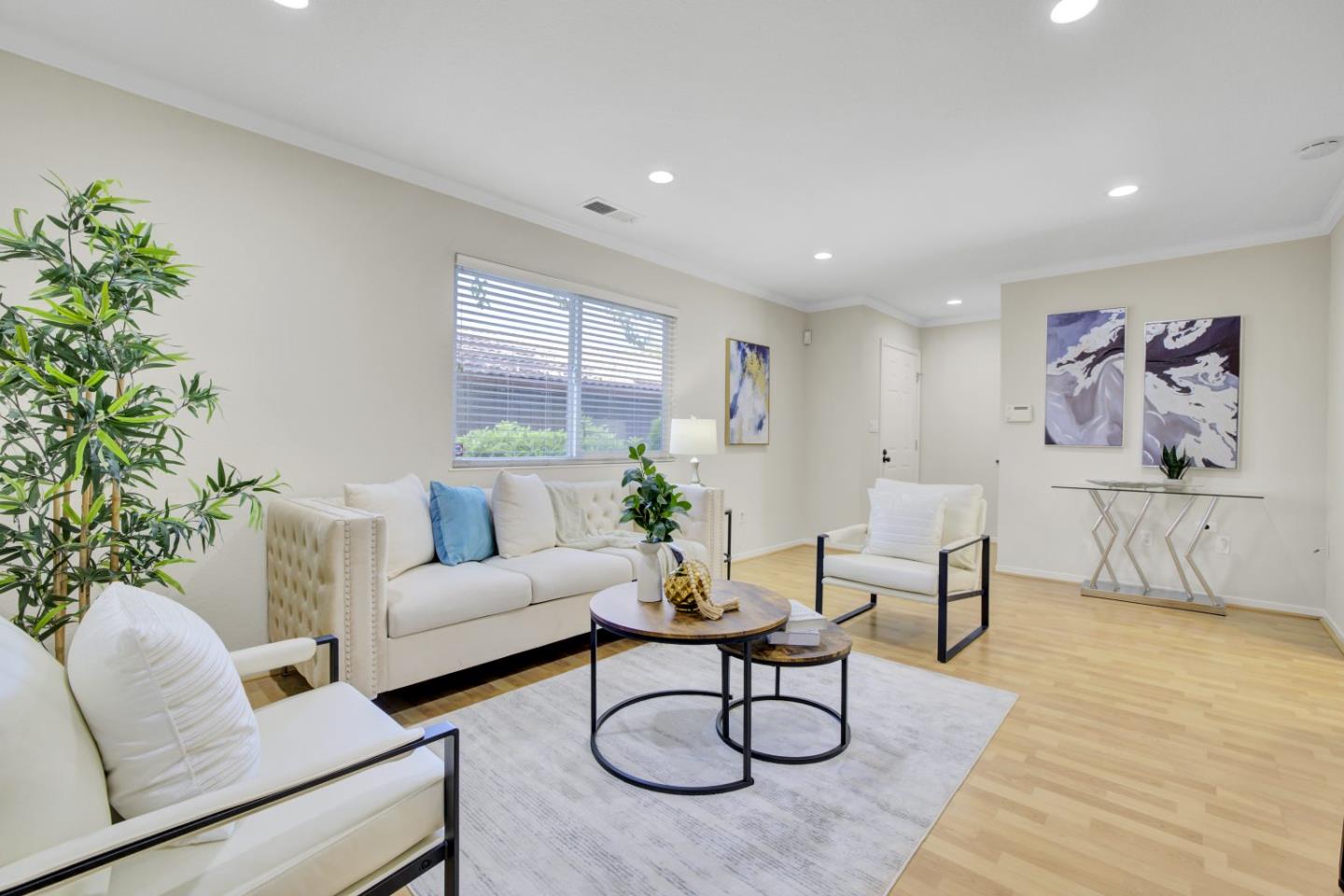 Detail Gallery Image 9 of 45 For 760 Saint Michael Cir, Pleasanton,  CA 94566 - 3 Beds | 2/1 Baths