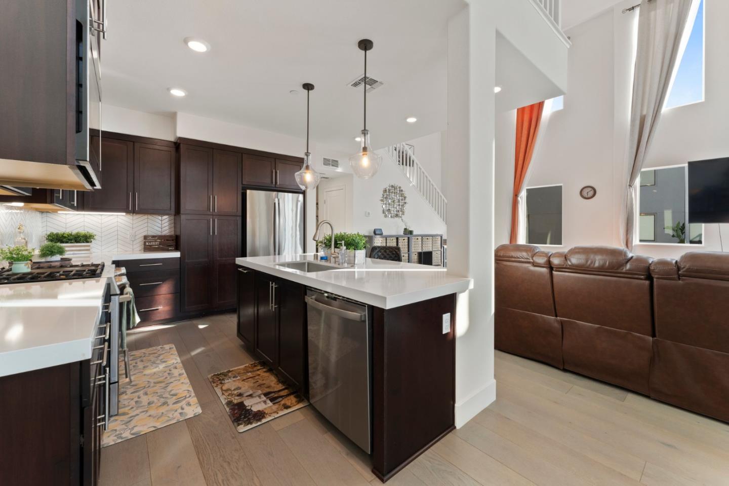 Detail Gallery Image 7 of 58 For 45139 Challenge Cmn #1001,  Fremont,  CA 94538 - 3 Beds | 3 Baths