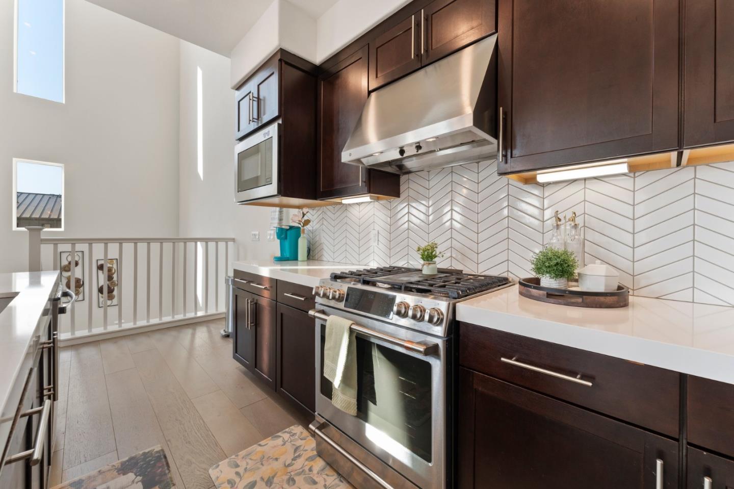 Detail Gallery Image 9 of 58 For 45139 Challenge Cmn #1001,  Fremont,  CA 94538 - 3 Beds | 3 Baths