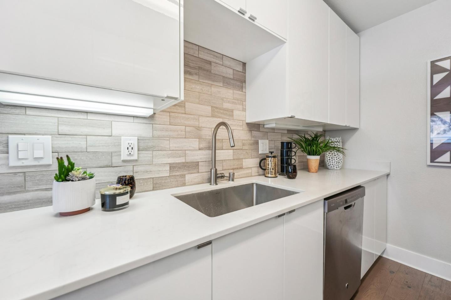Detail Gallery Image 17 of 52 For 100 Schooner Ct, Richmond,  CA 94804 - 1 Beds | 1 Baths