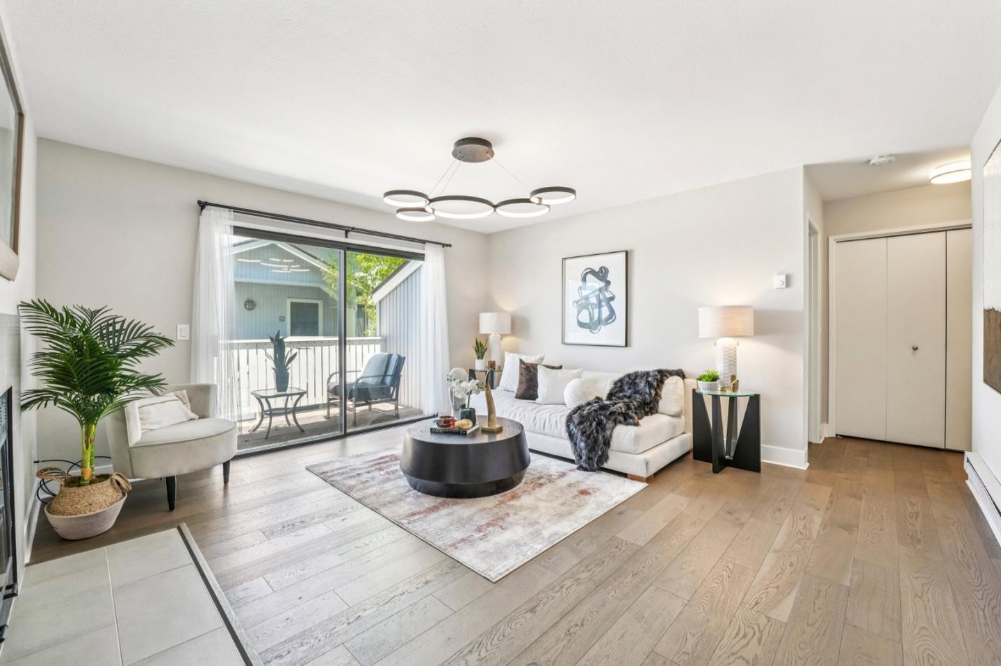 Detail Gallery Image 5 of 52 For 100 Schooner Ct, Richmond,  CA 94804 - 1 Beds | 1 Baths